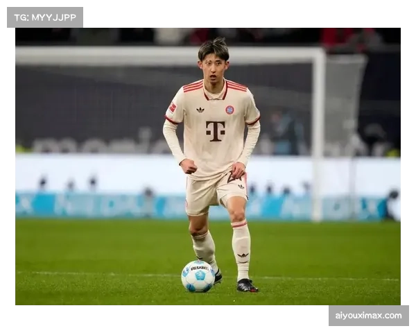 拜仁边卫伊藤洋辉肌肉拉伤 训练中提前退场接受检查